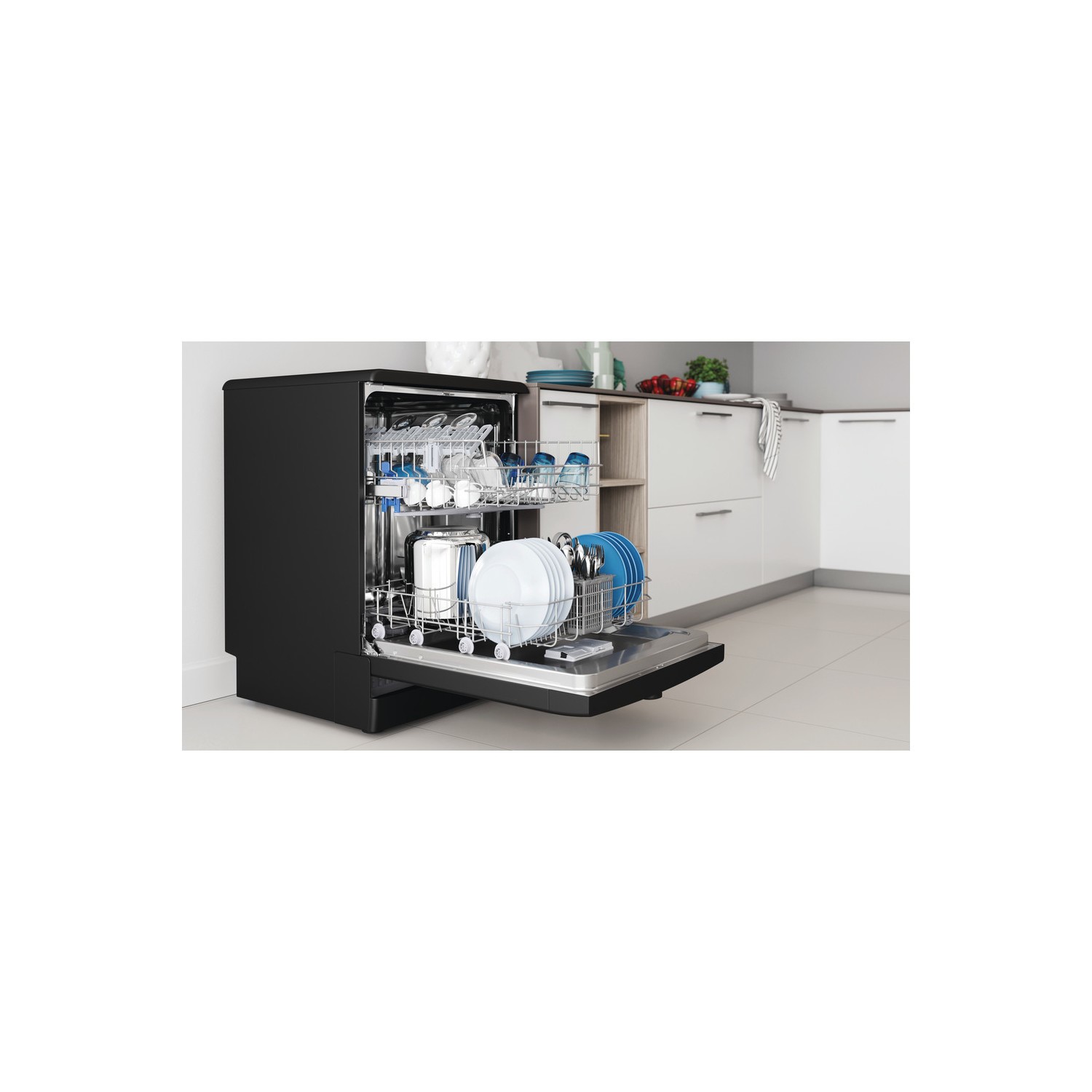 Indesit 13 Place Settings Freestanding Dishwasher - Black - Image 7
