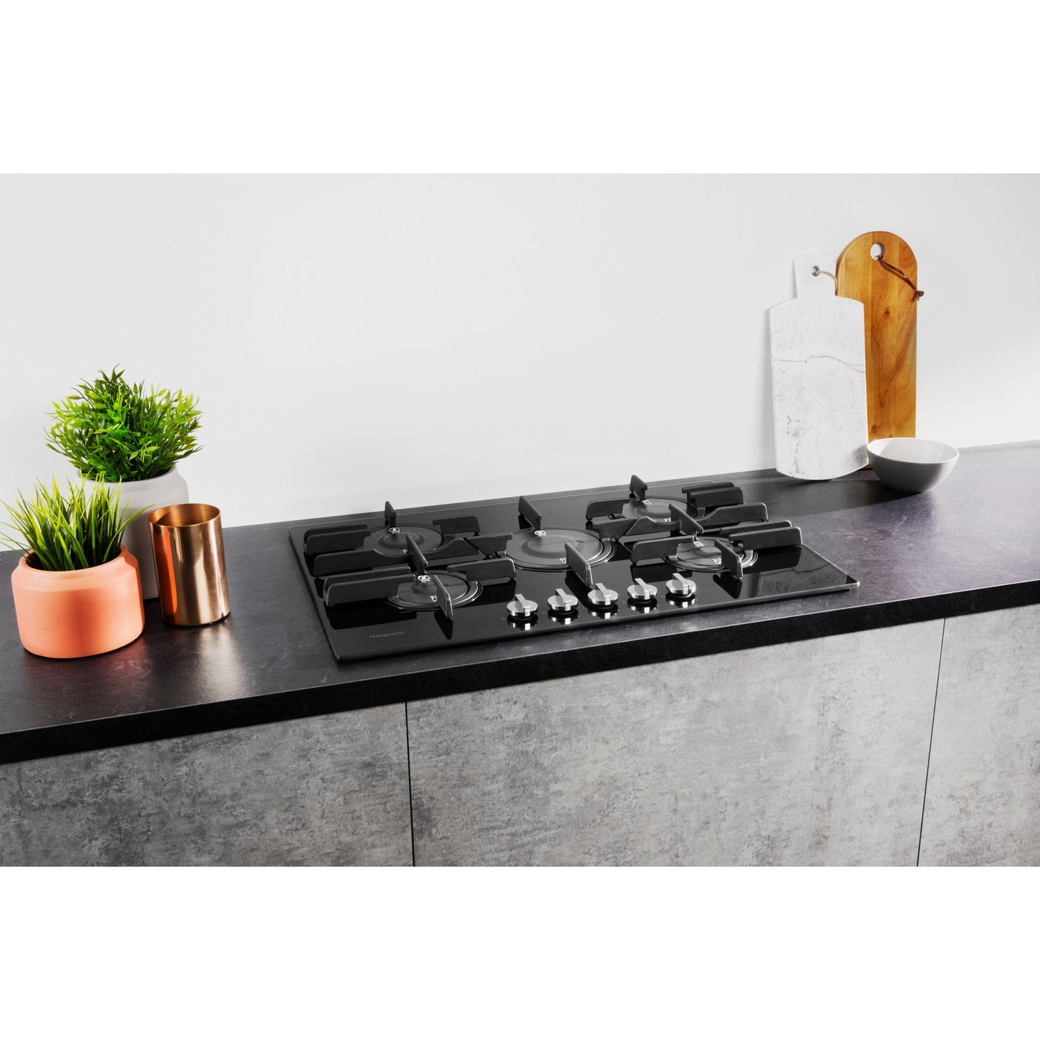 Hotpoint 75cm 5 Burner Gas on Glass Gas Hob with Vertical Flame - Black - Image 5